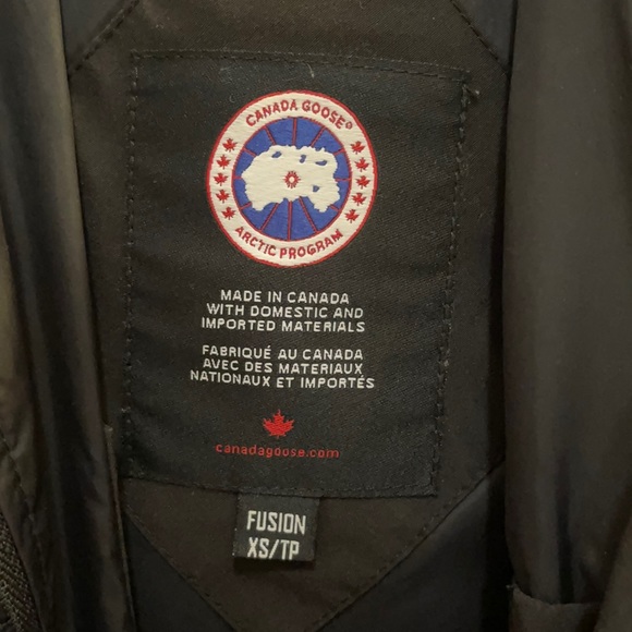 Canada Goose - Picture 4 of 5